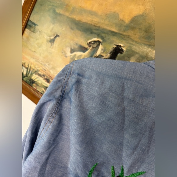 RARE VINTAGE 70s orange tab chambray hand embroidered Levi’s button down sz M - Picture 8 of 9